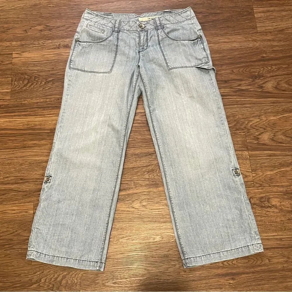 DKNY Jeans Capri Cropped Lightweight Jeans Light blue Size 12